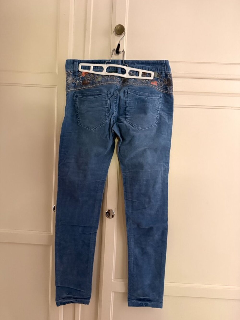 Free People Blue Corduroy Skinny Pants Size 27 Floral Embroidered